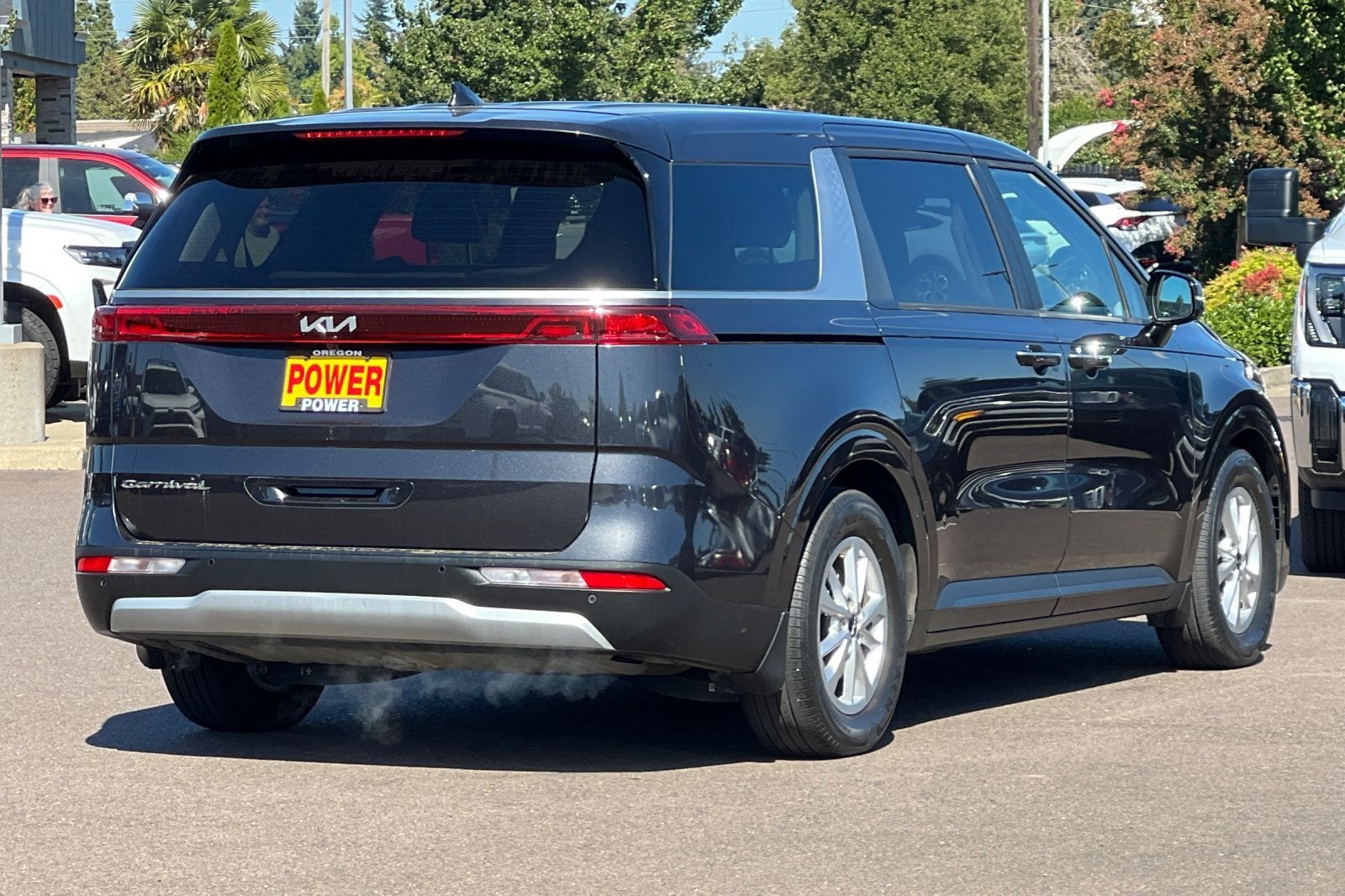 2022 Kia Carnival LX