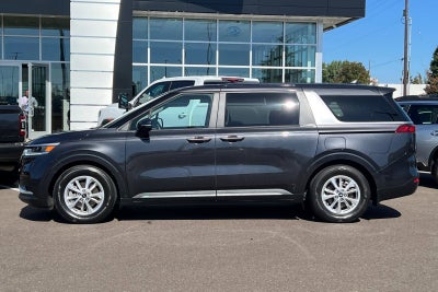 2022 Kia Carnival LX