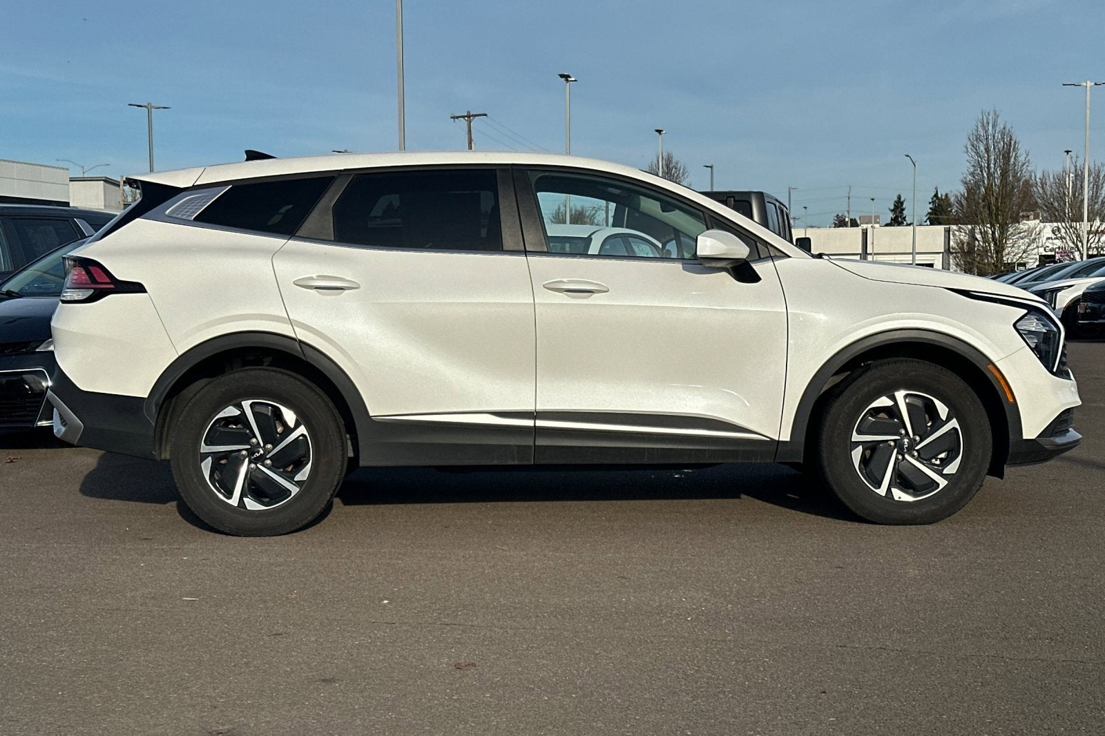 2023 Kia Sportage Hybrid LX