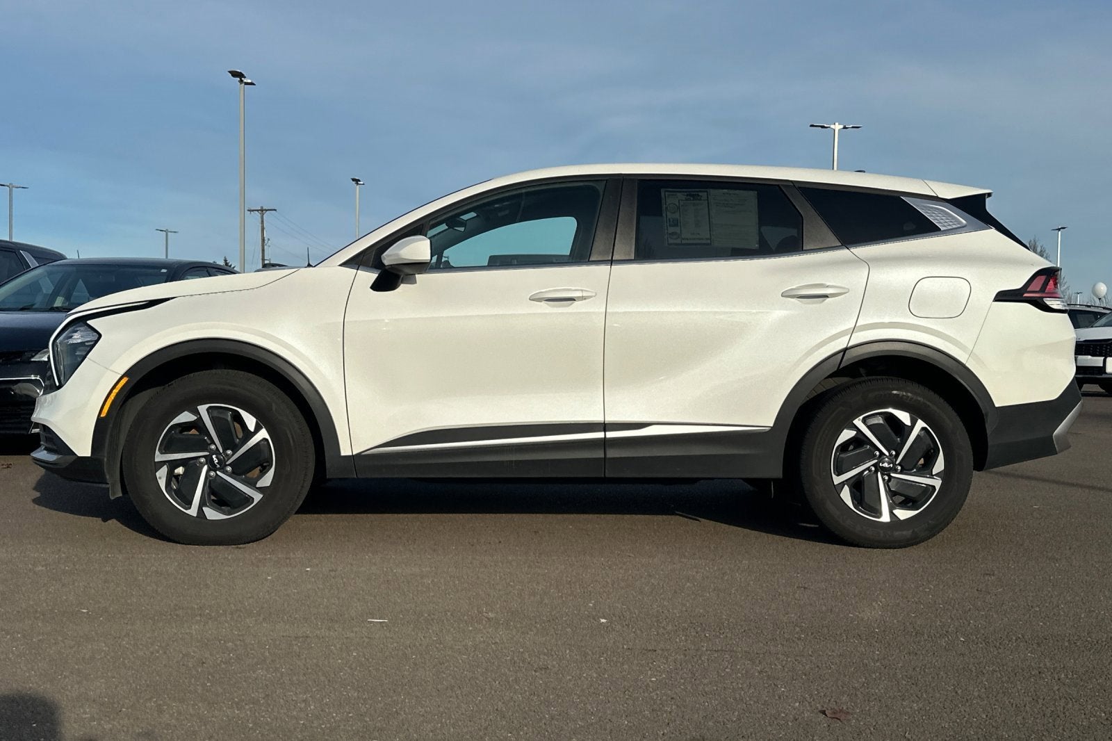 2023 Kia Sportage Hybrid LX