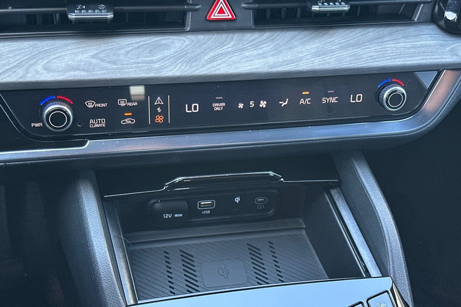 2025 Kia Sportage Plug-In Hybrid X-Line