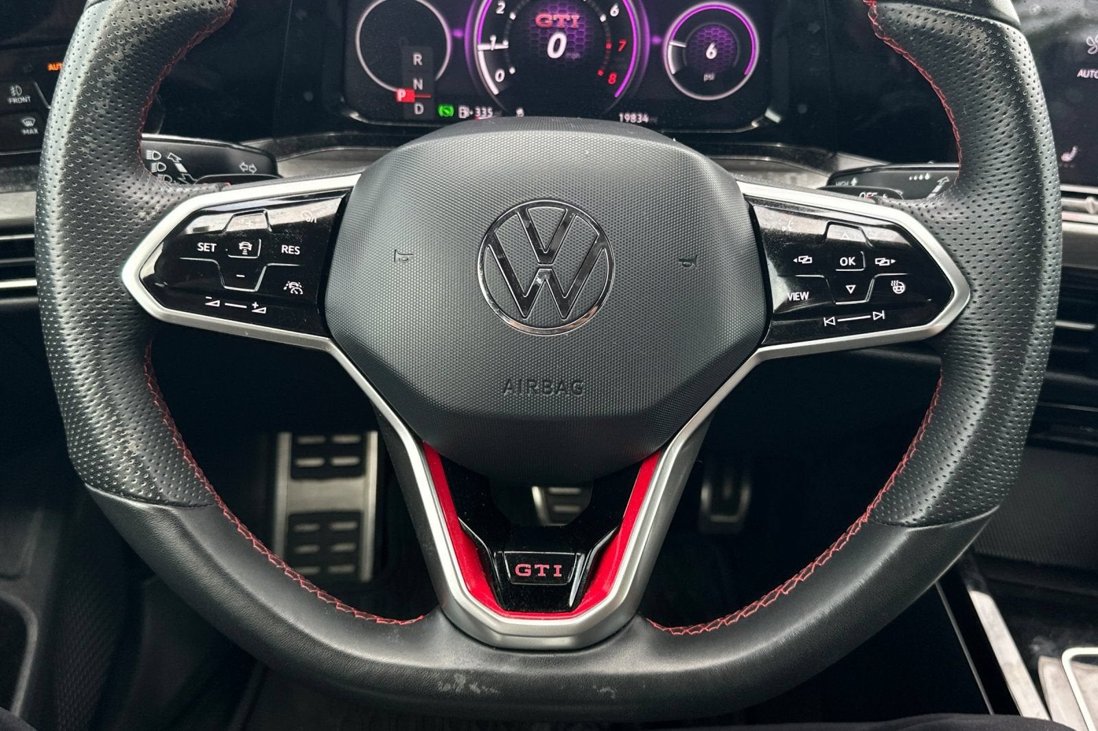 2024 Volkswagen Golf GTI SE