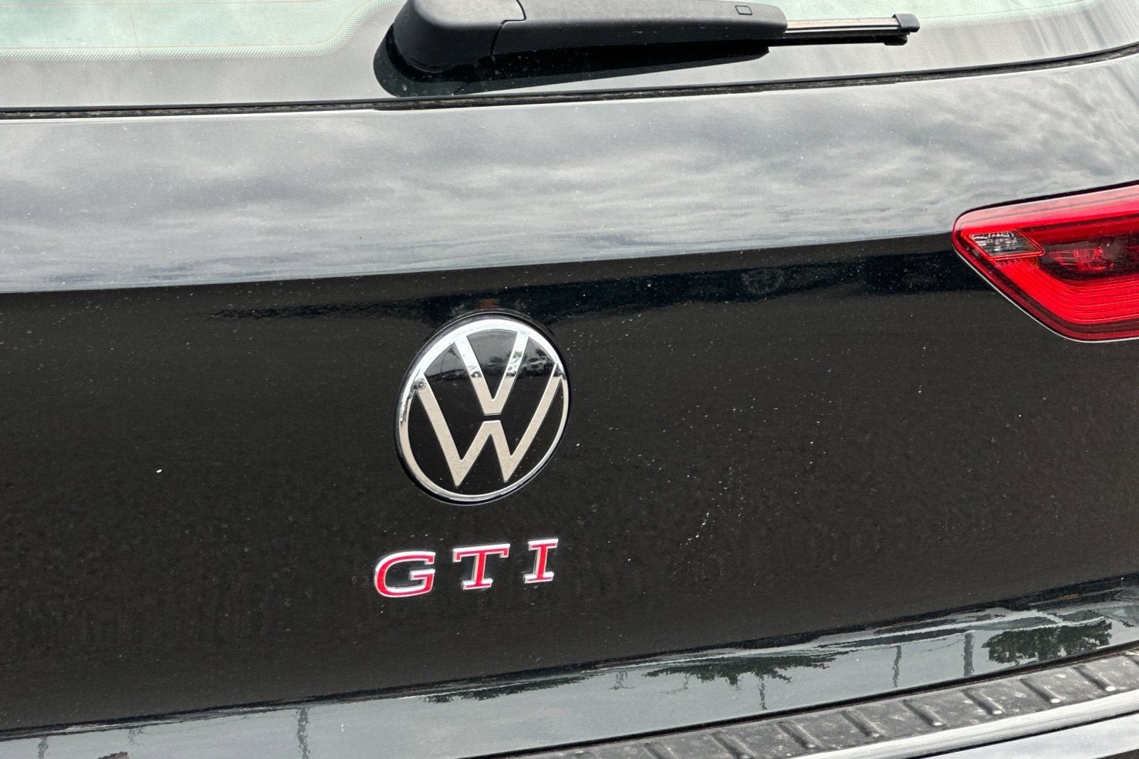 2024 Volkswagen Golf GTI SE