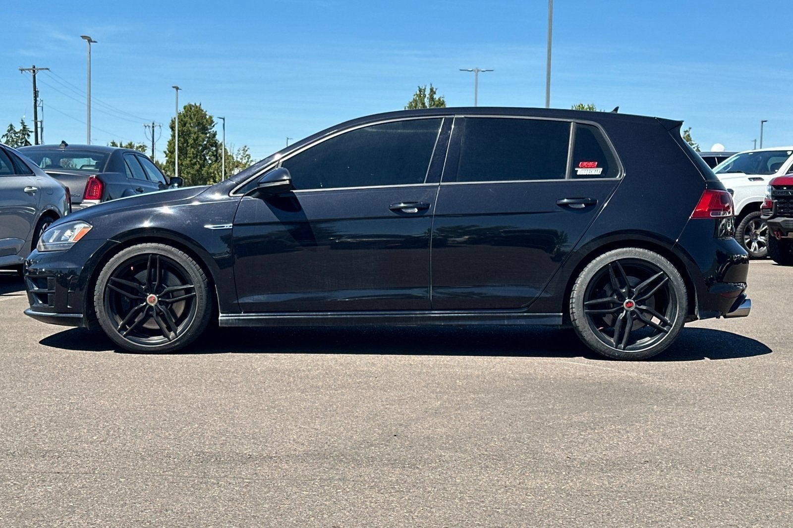 2017 Volkswagen Golf R 4DR HB MAN W/DCC/