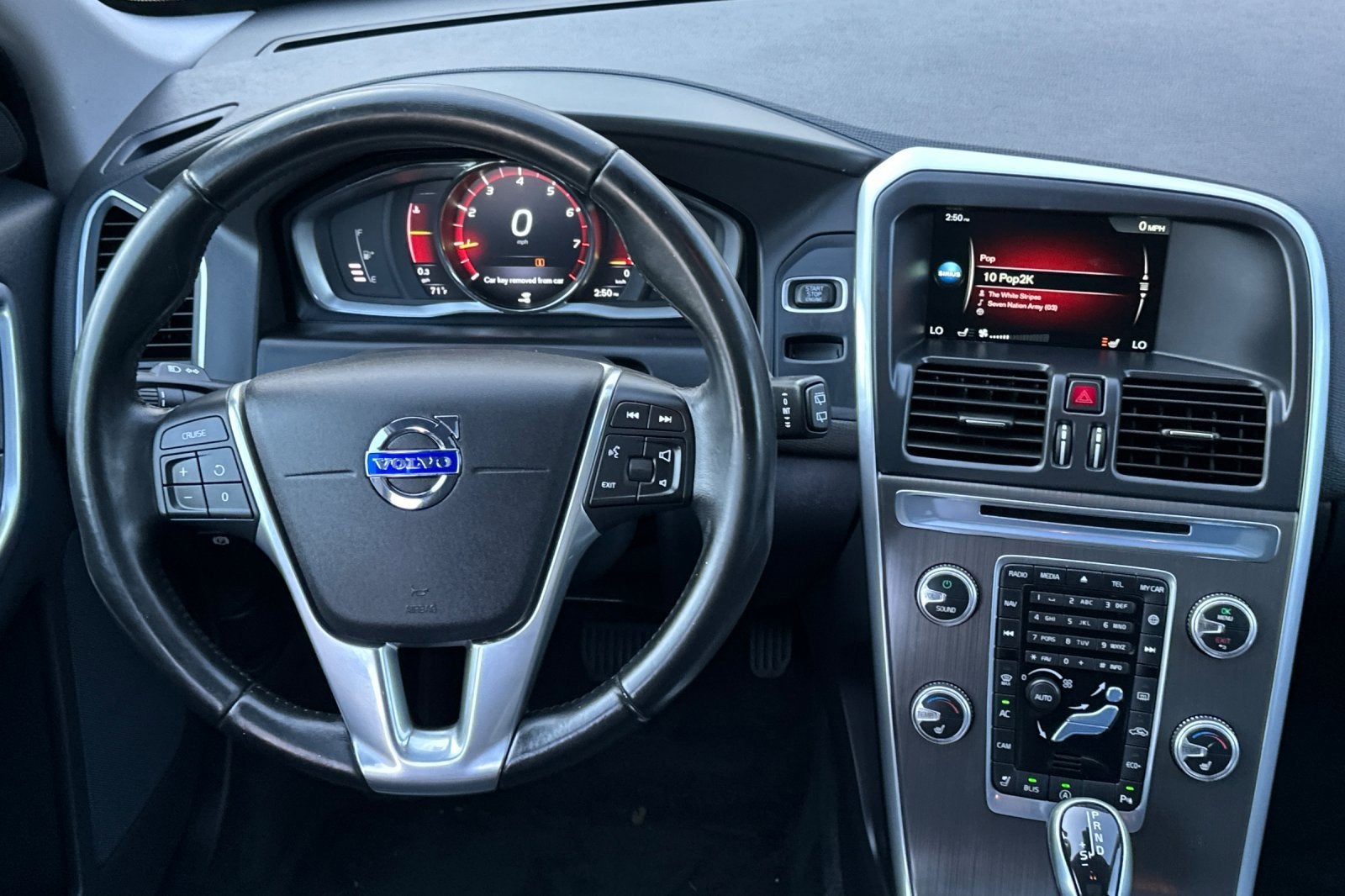 2016 Volvo XC60 T5 Drive-E Premier