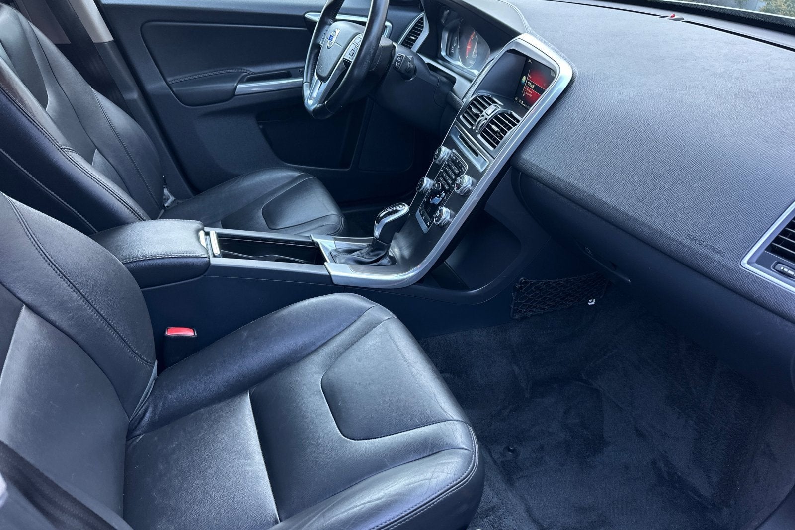 2016 Volvo XC60 T5 Drive-E Premier