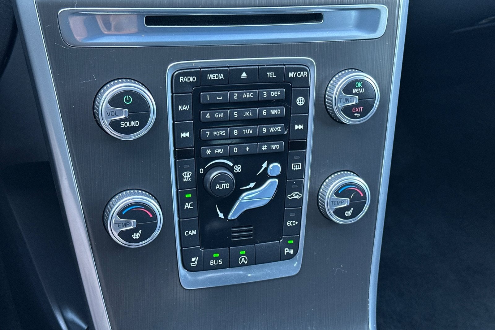 2016 Volvo XC60 T5 Drive-E Premier