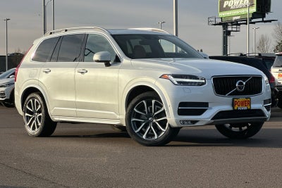 2017 Volvo XC90 Momentum