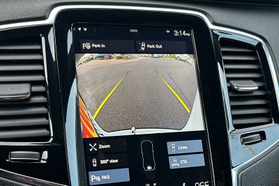 2017 Volvo XC90 Momentum