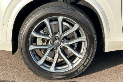 2017 Volvo XC90 Momentum