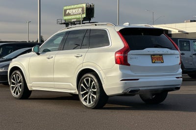 2017 Volvo XC90 Momentum