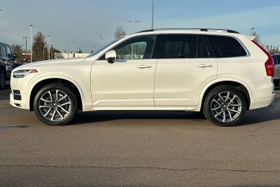 2017 Volvo XC90 Momentum