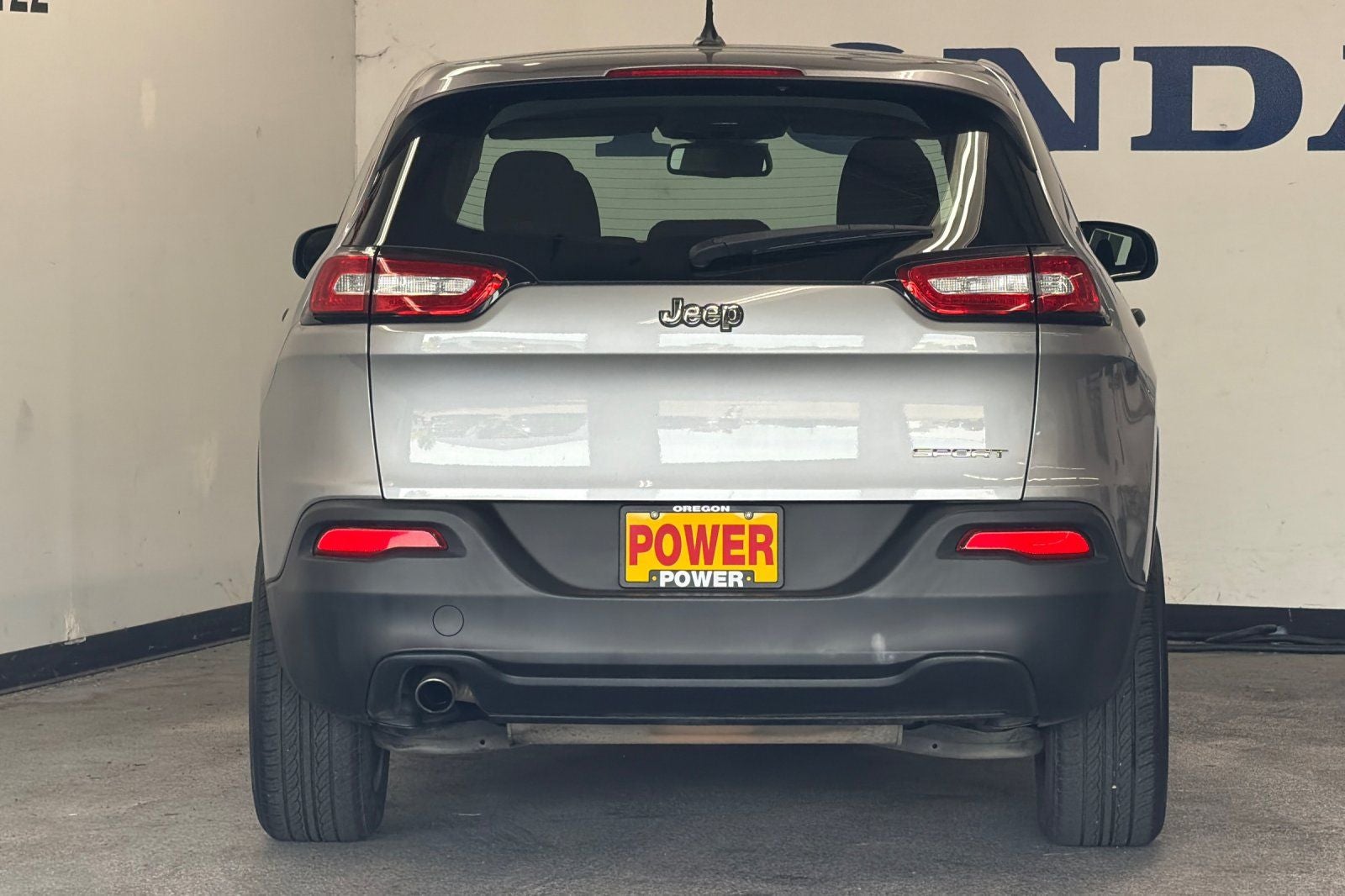 2017 Jeep Cherokee Sport
