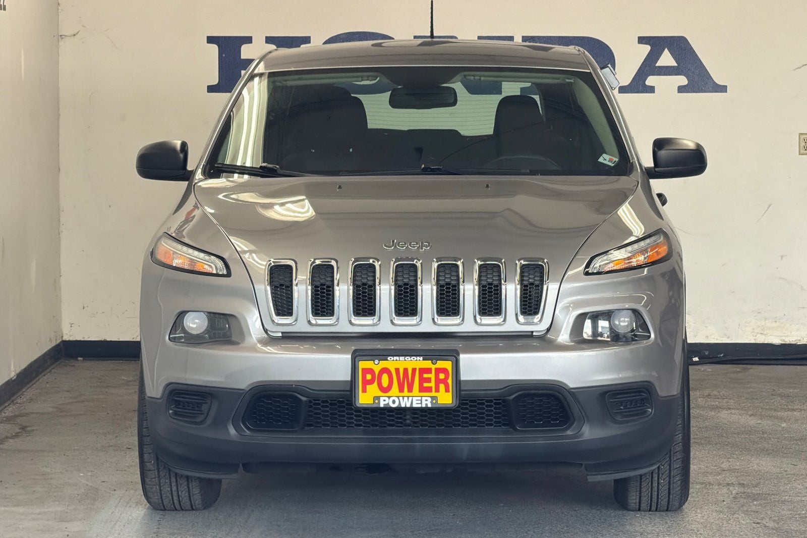 2017 Jeep Cherokee Sport