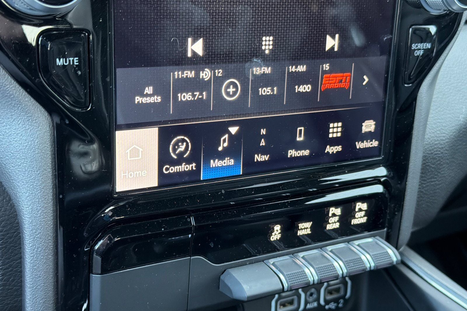 2024 RAM 1500 Laramie