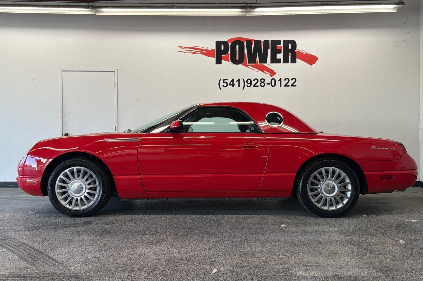 2005 Ford Thunderbird Base