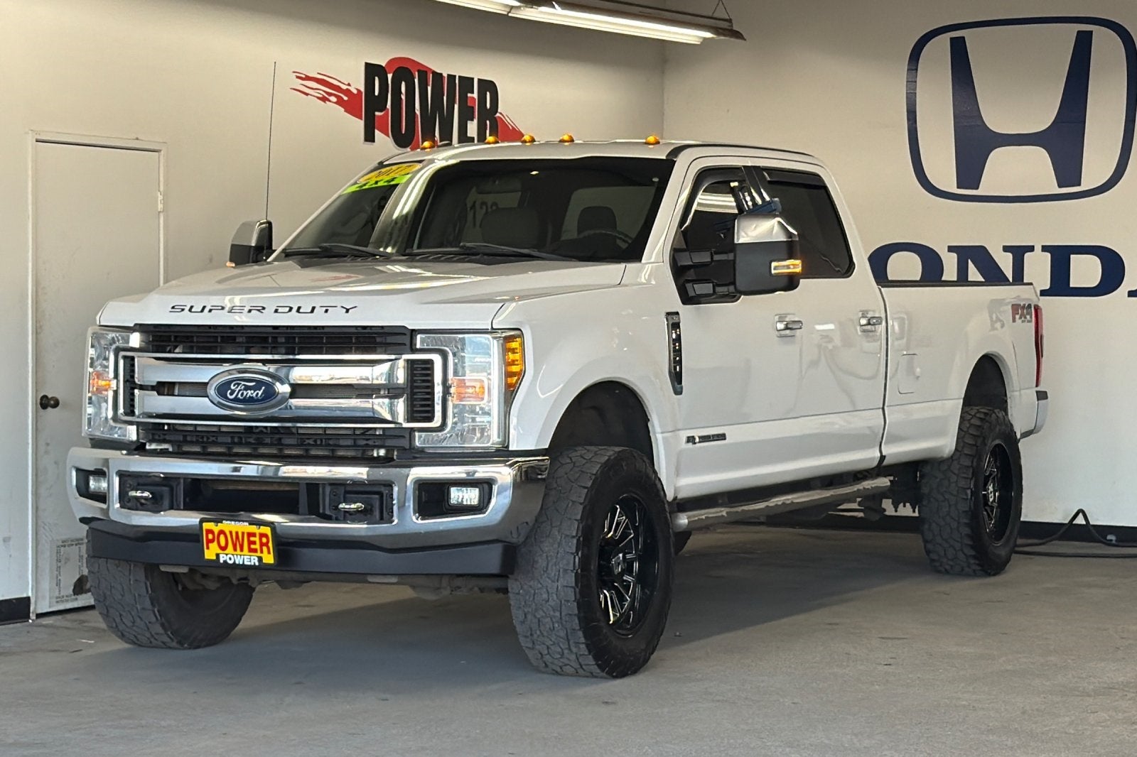 2017 Ford F-350SD XLT