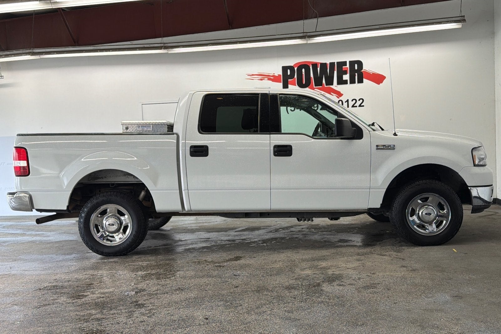 2004 Ford F-150 Base