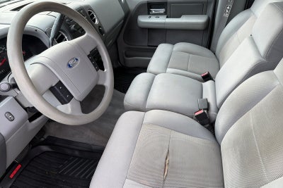 2004 Ford F-150 Base