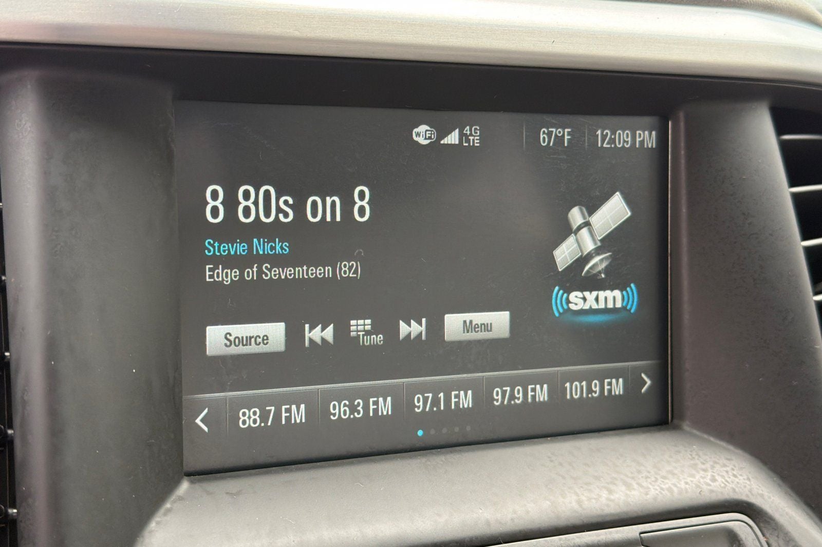 2019 GMC Acadia SLE-1