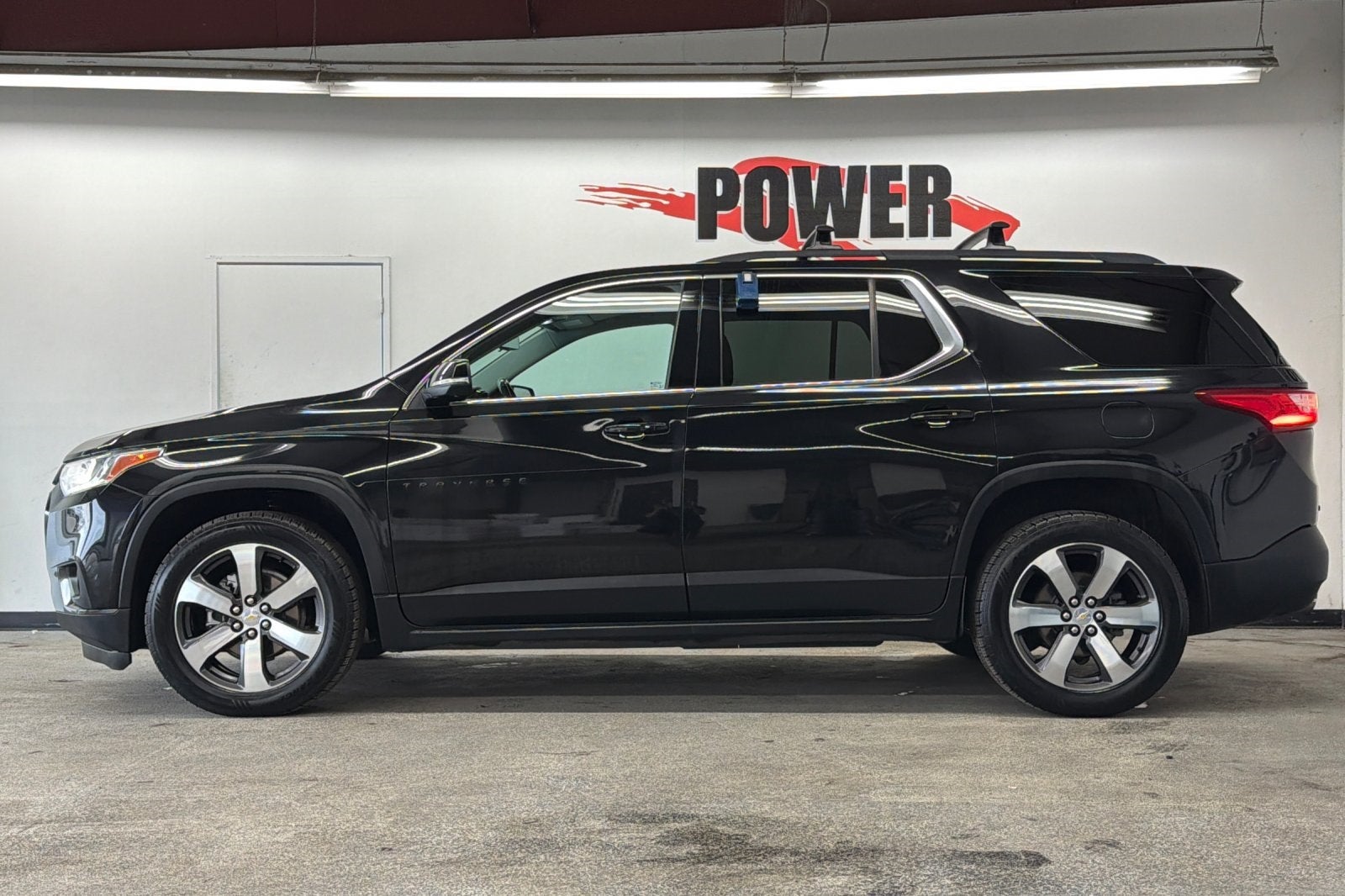 2021 Chevrolet Traverse LT Leather