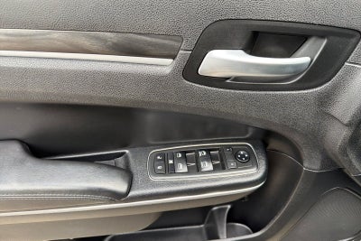 2019 Chrysler 300 Touring