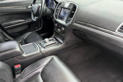 2019 Chrysler 300 Touring