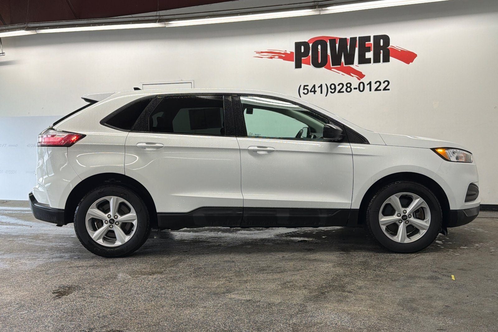 2023 Ford Edge SE