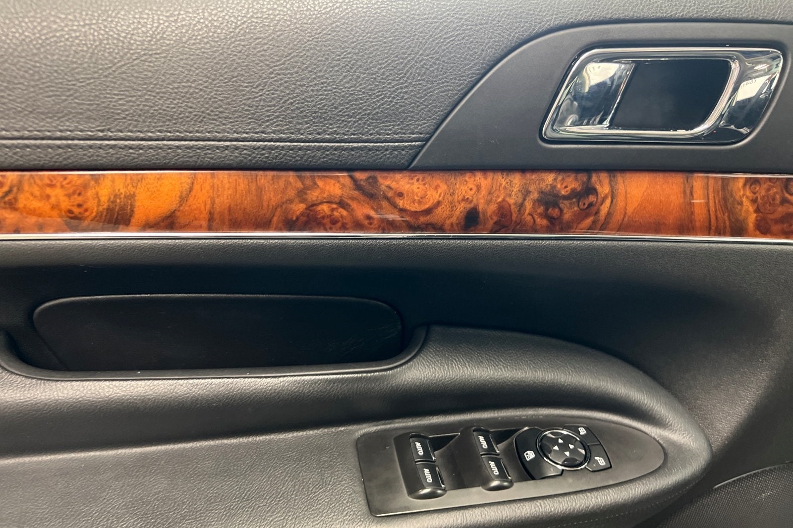 2019 Lincoln MKT Standard