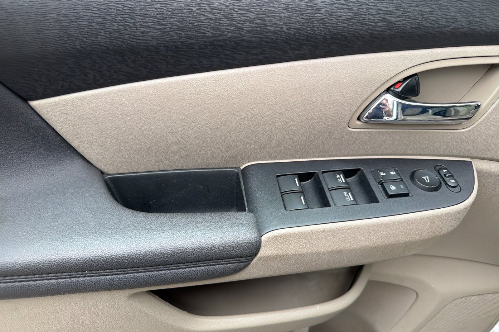 2016 Honda Odyssey EX-L - Reconstructed Title