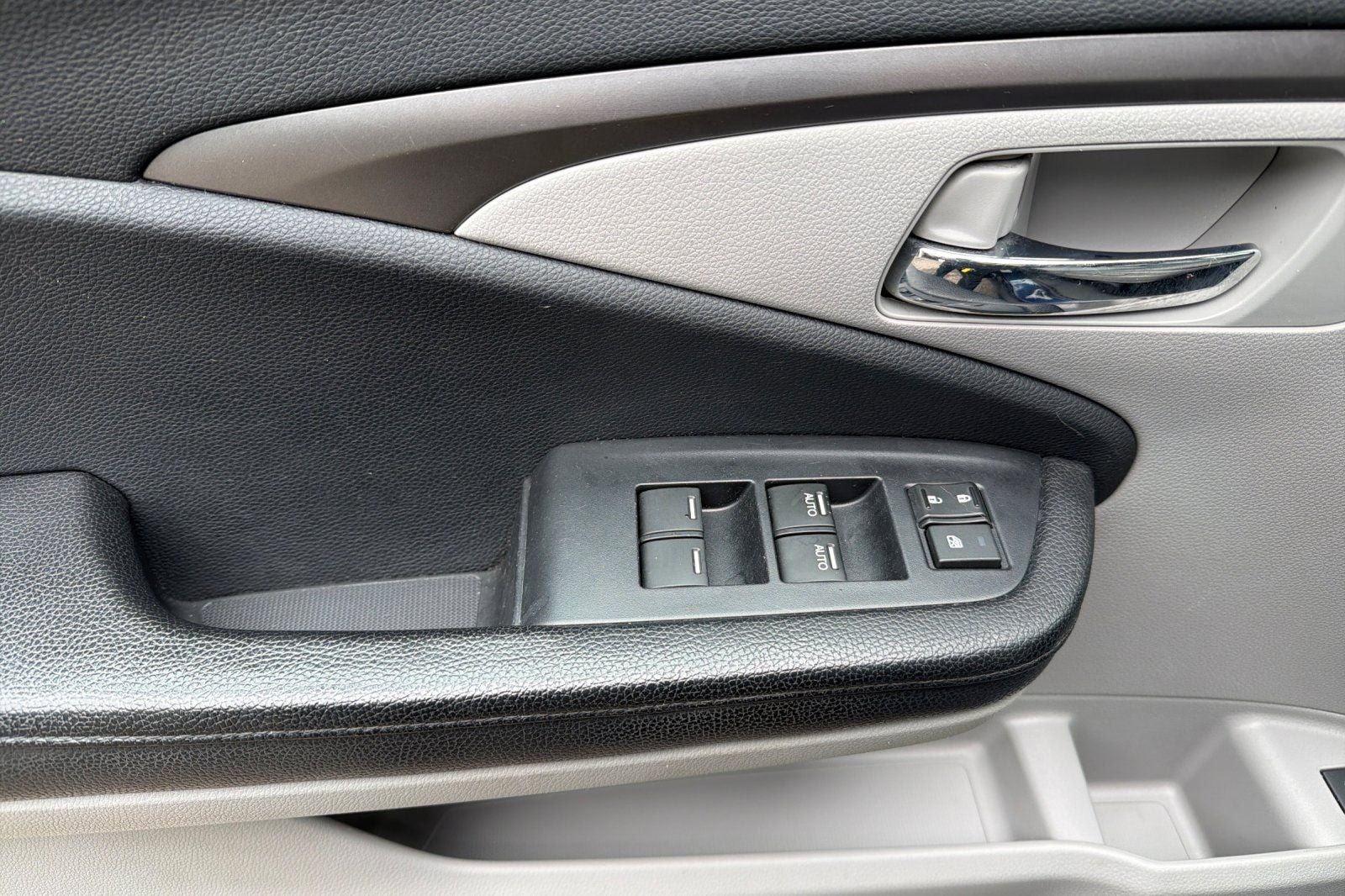 2016 Honda Pilot EX-L w/Navigation