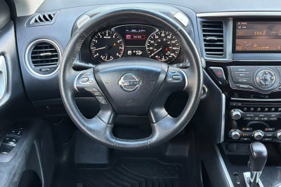 2015 Nissan Pathfinder SV
