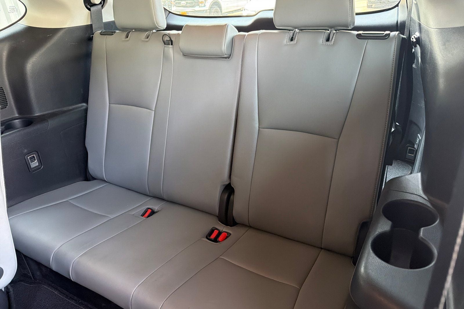 2022 Toyota Highlander Hybrid Bronze Edition