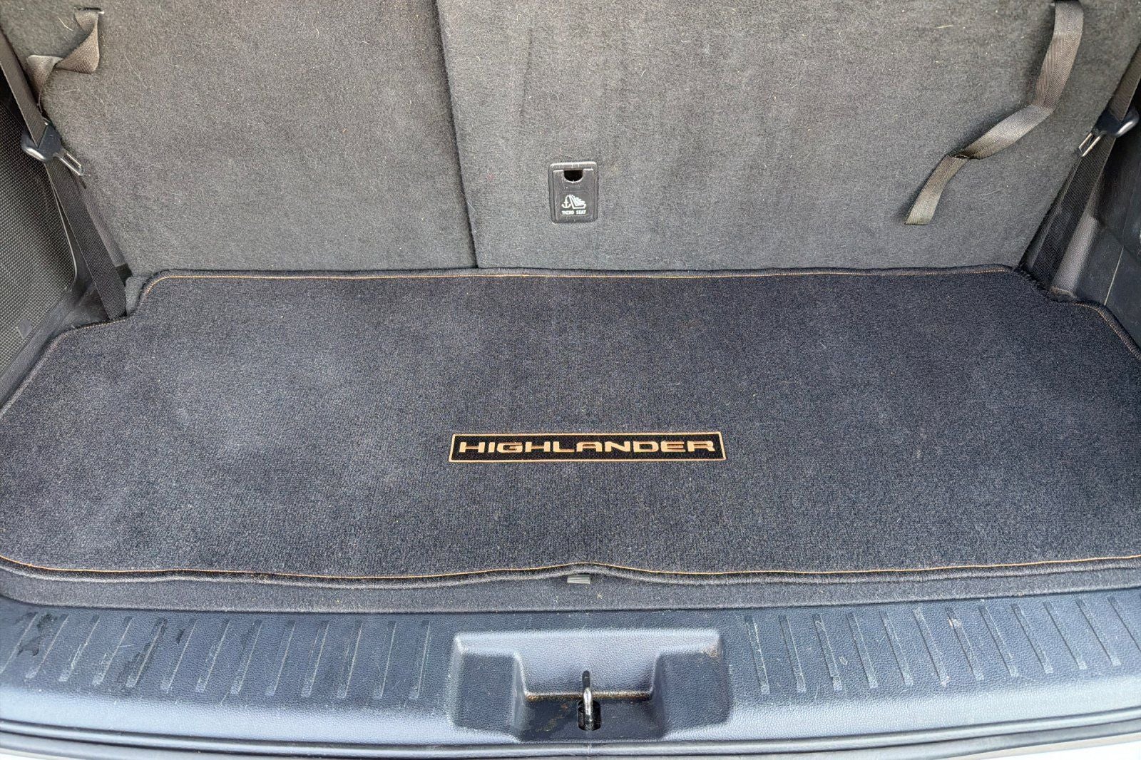 2022 Toyota Highlander Hybrid Bronze Edition