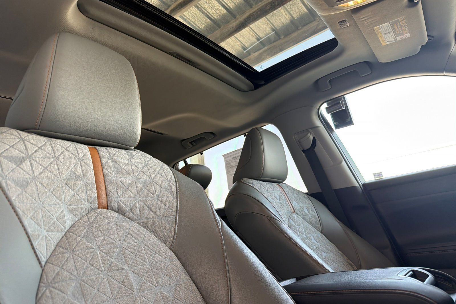 2022 Toyota Highlander Hybrid Bronze Edition
