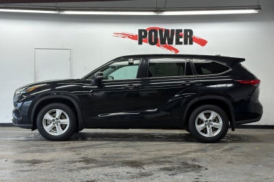 2022 Toyota Highlander LE