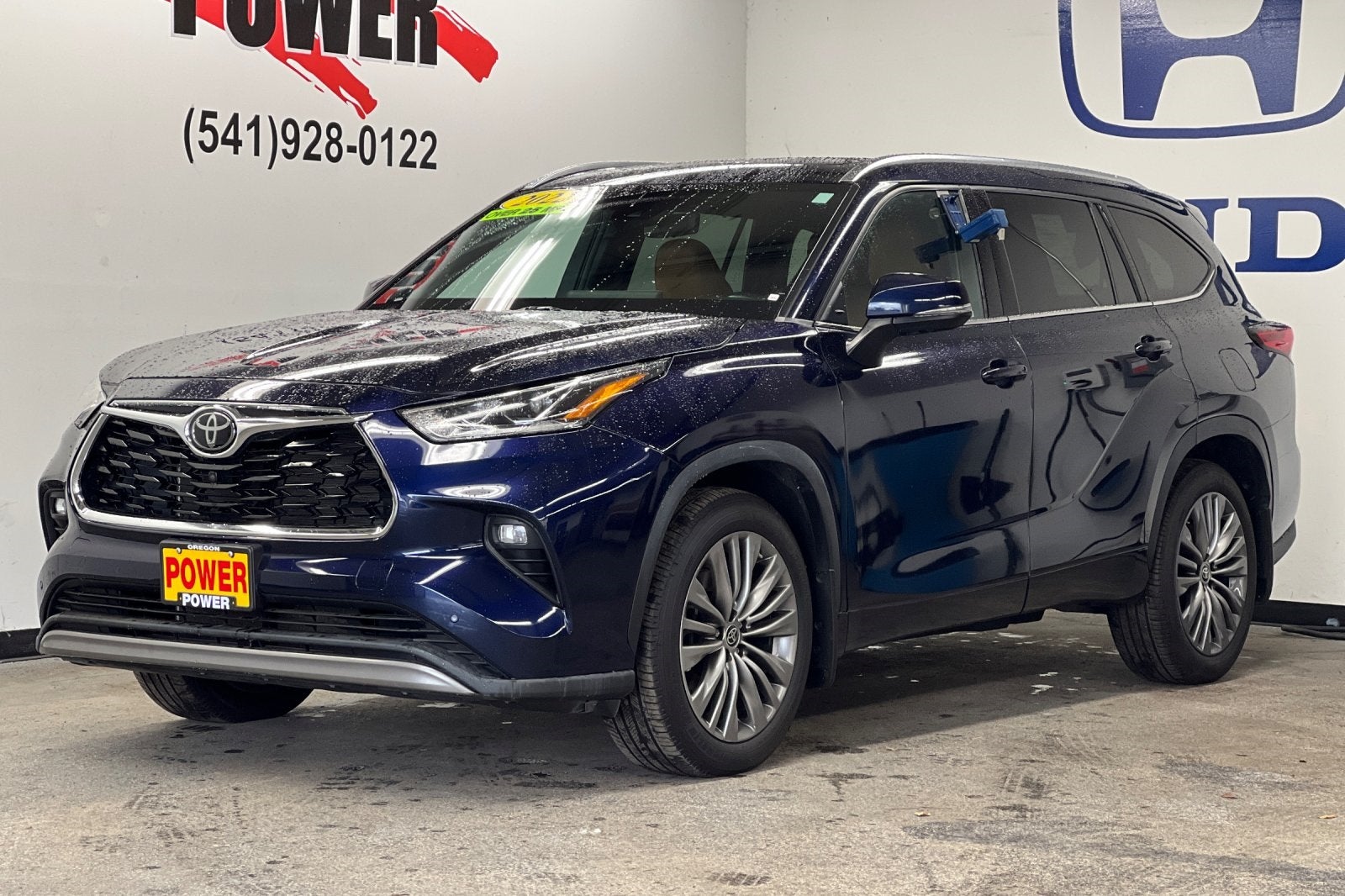 2022 Toyota Highlander Platinum