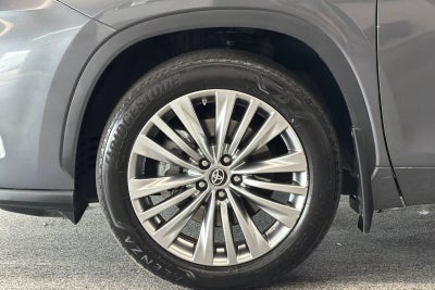 2023 Toyota Highlander Platinum