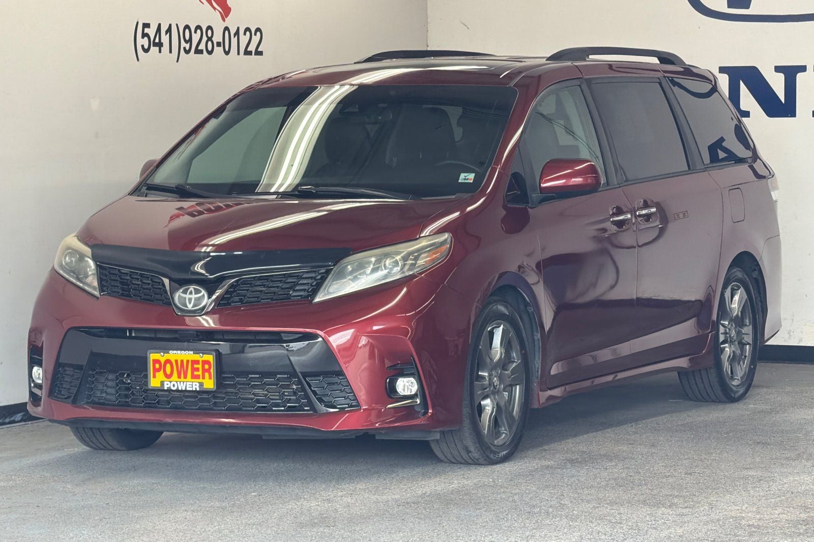 2019 Toyota Sienna SE 8 Passenger