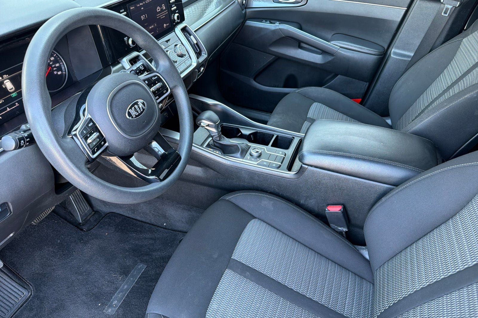 2021 Kia Sorento LX