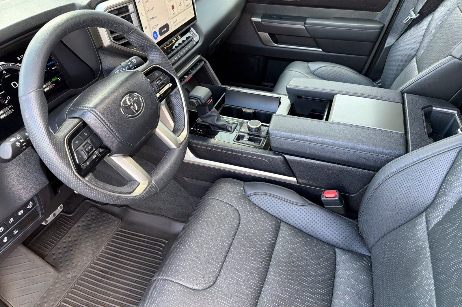 2024 Toyota Sequoia SR5