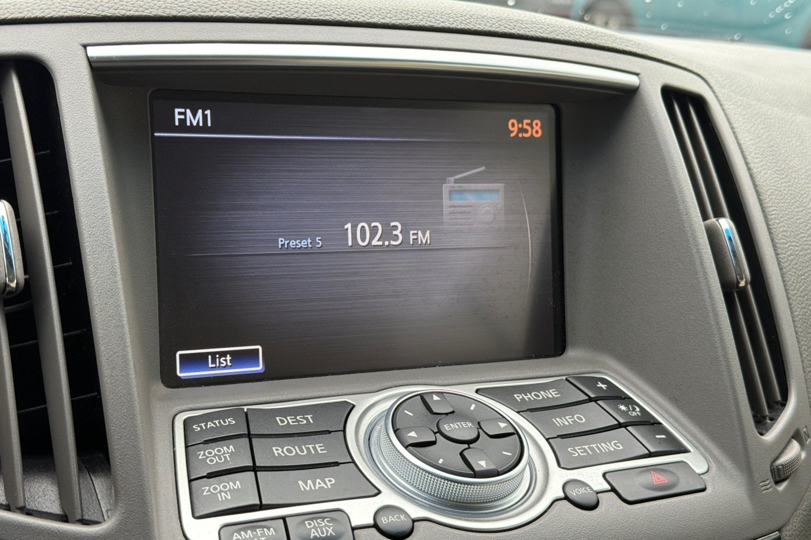 2011 INFINITI G37 Base