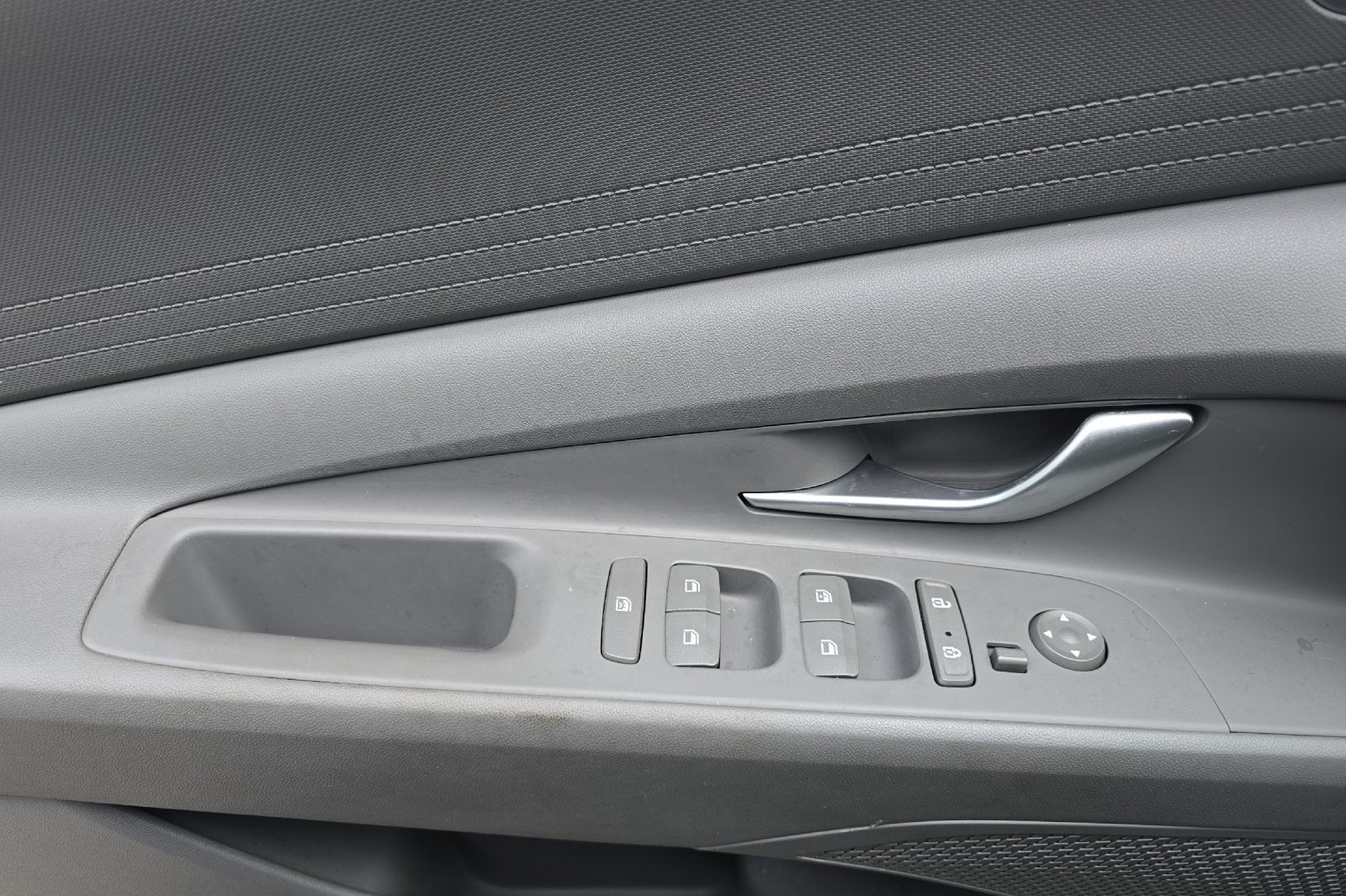 2023 Hyundai Elantra Hybrid Blue