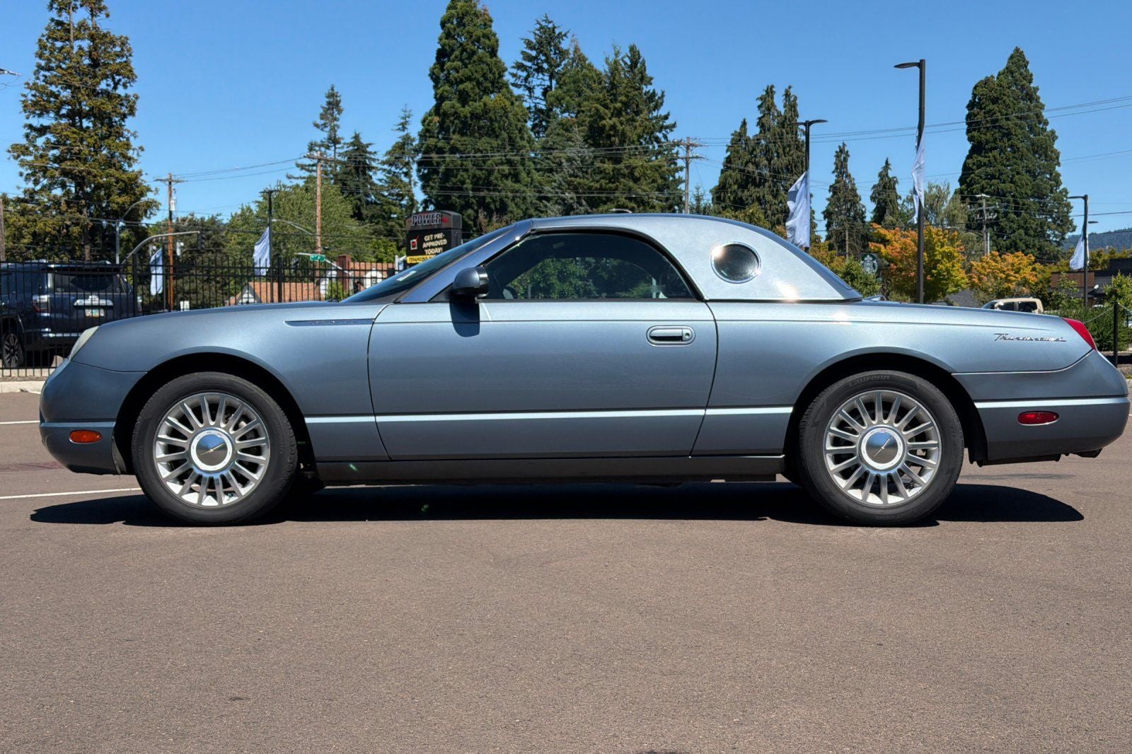 2005 Ford Thunderbird Base