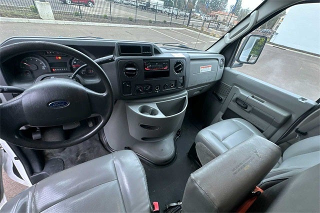 2014 Ford E-350SD Base Cutaway