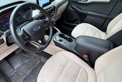 2022 Ford Escape Hybrid SE