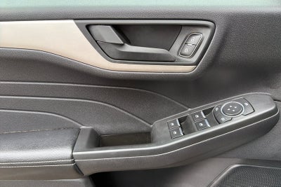 2022 Ford Escape Hybrid SE