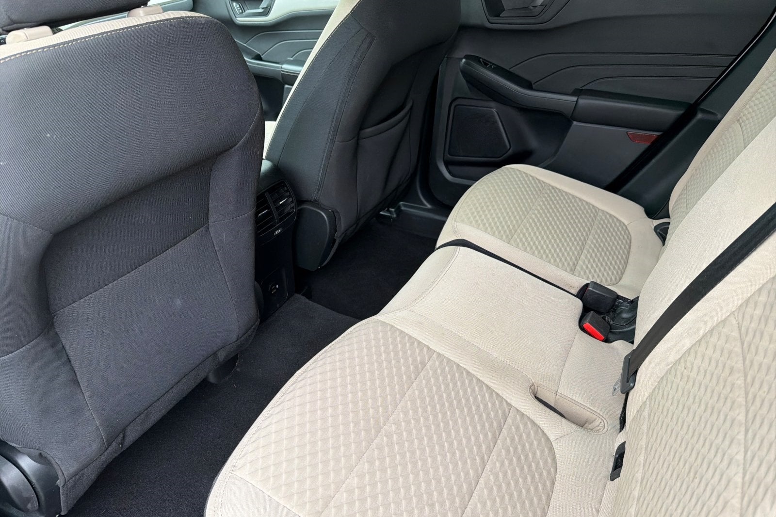 2022 Ford Escape Hybrid SE