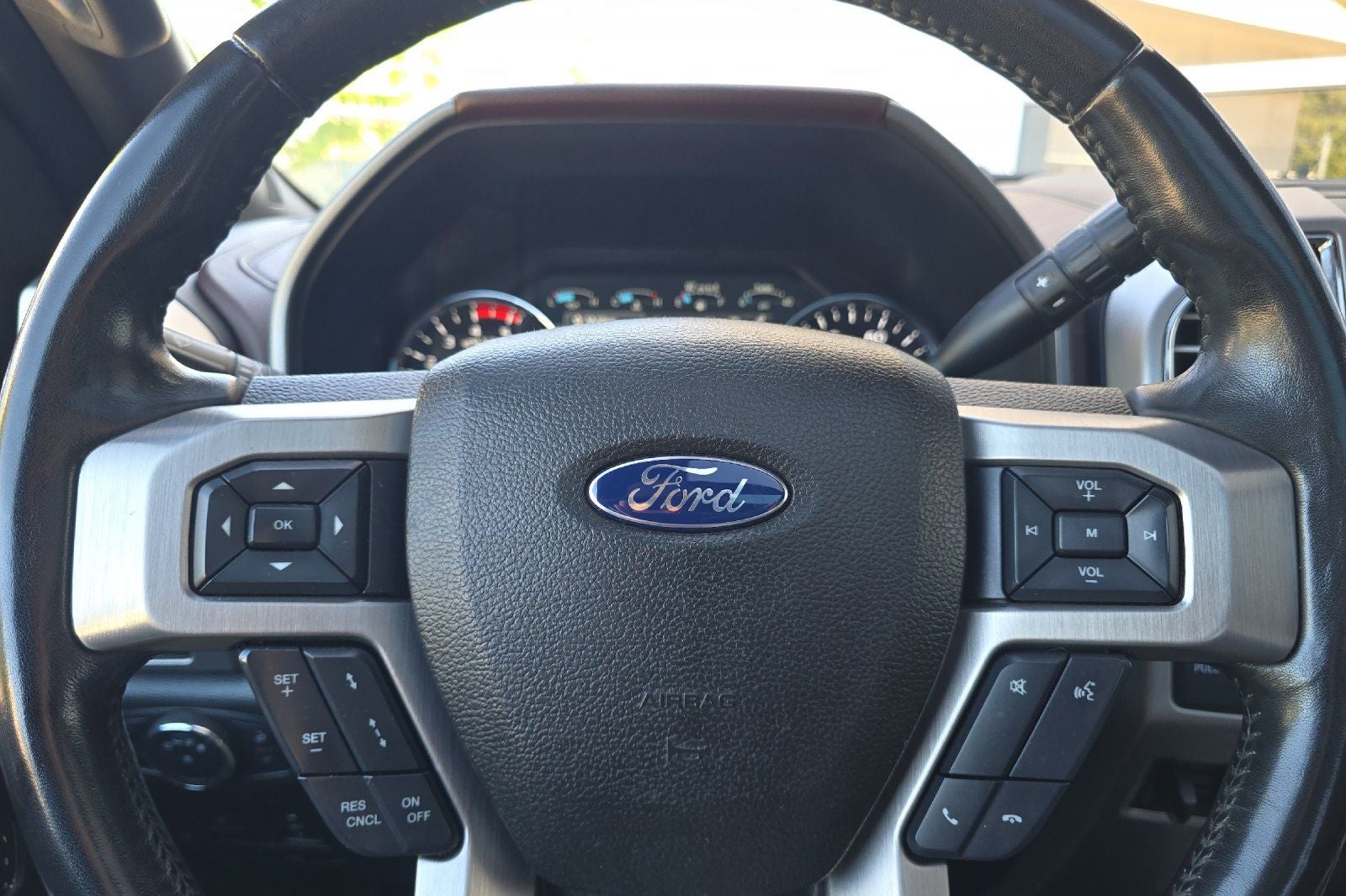 2017 Ford F-350SD Platinum
