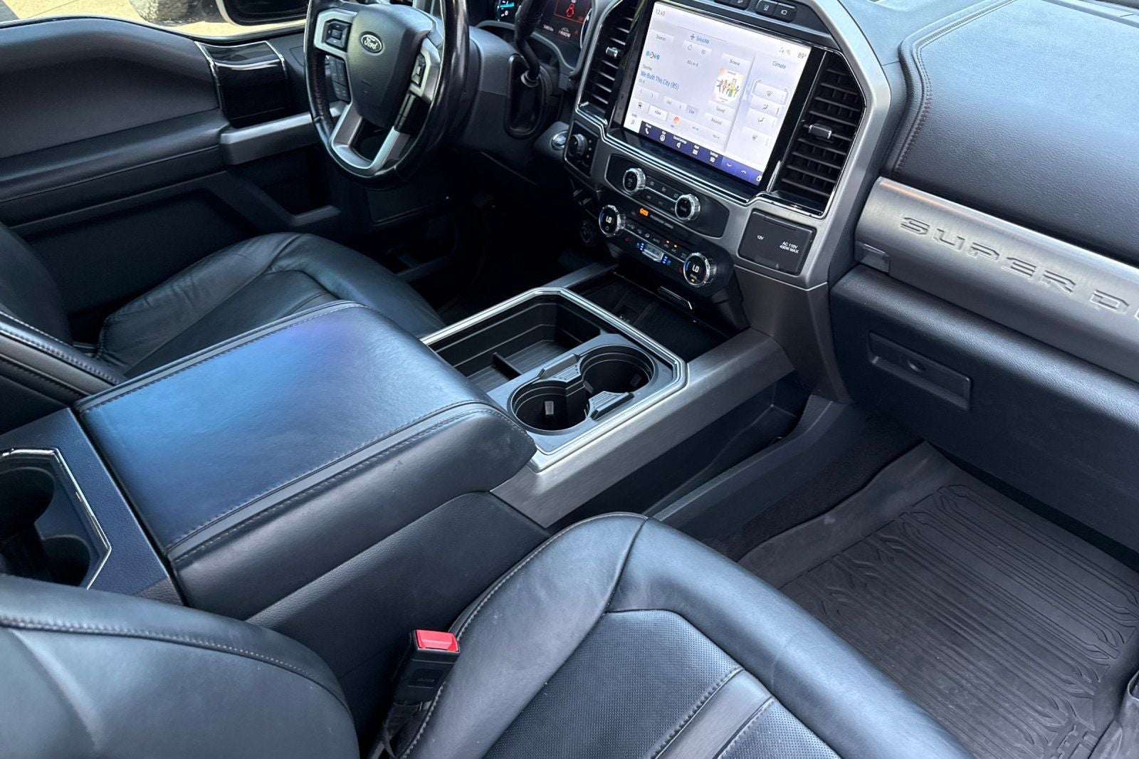 2022 Ford F-350SD Platinum